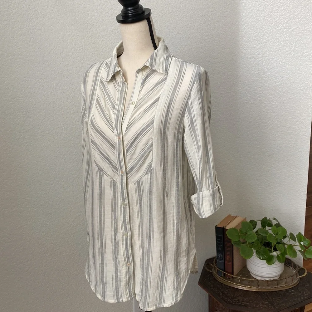 Anthropologie Lilka Winddrift Button Up Gray Striped Relaxed Roll Tab Shirt - Picture 6 of 7